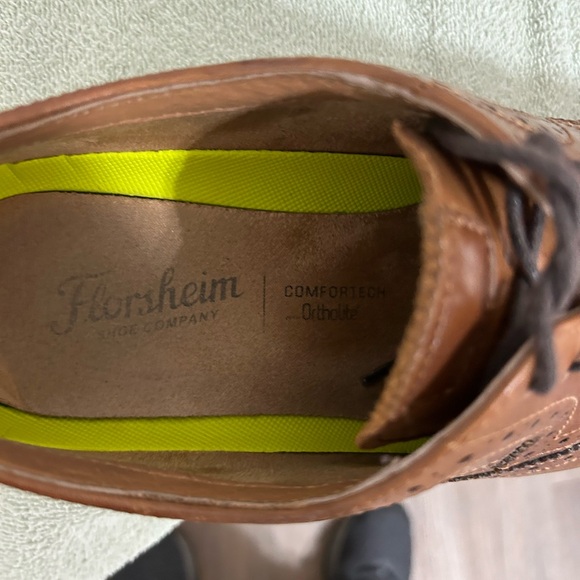👞 Florsheim Wingtip Brown Oxford Dress Shoes - Picture 4 of 7
